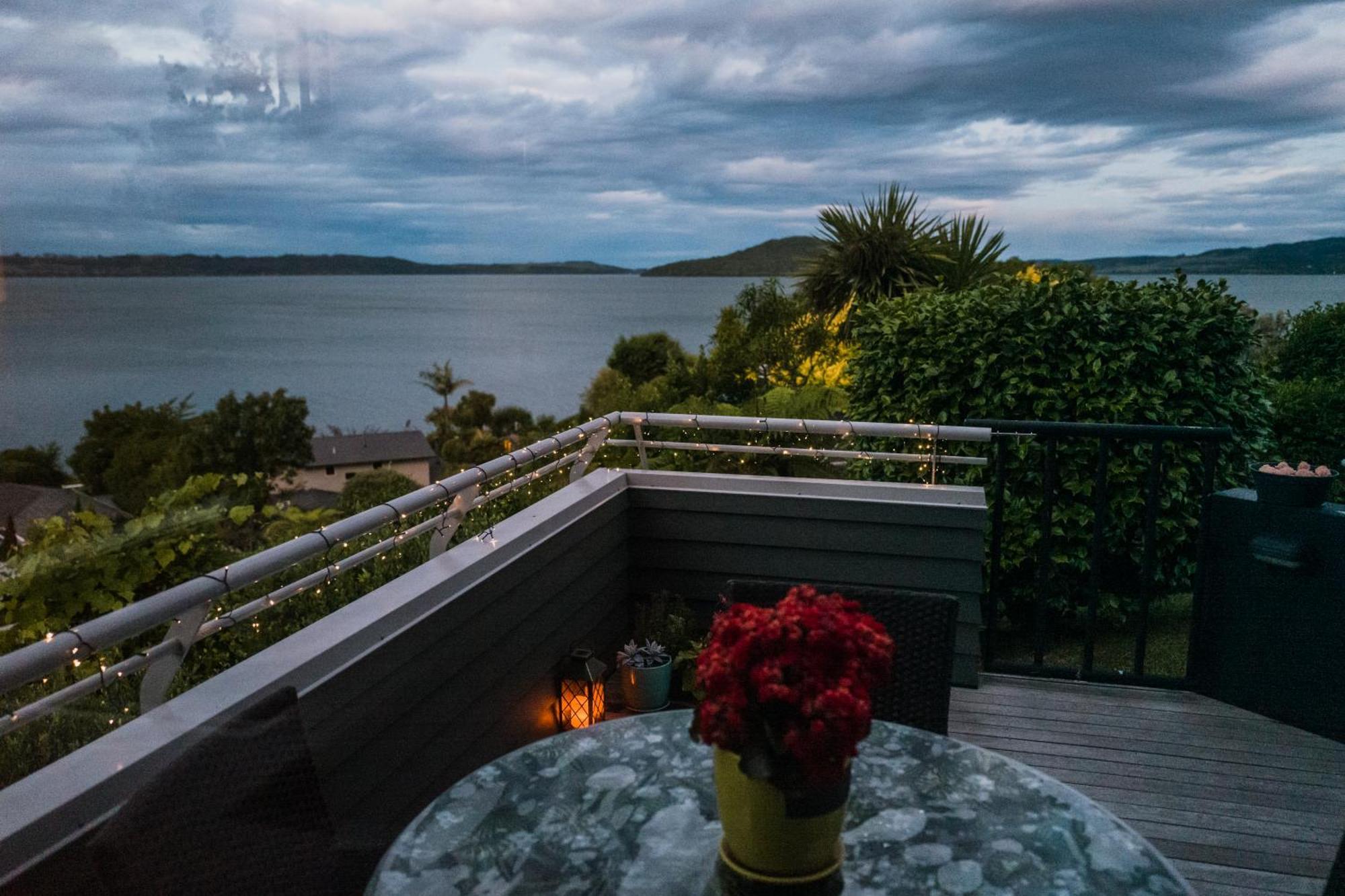 Rotorua Serenity Lakeview Retreat Extérieur photo