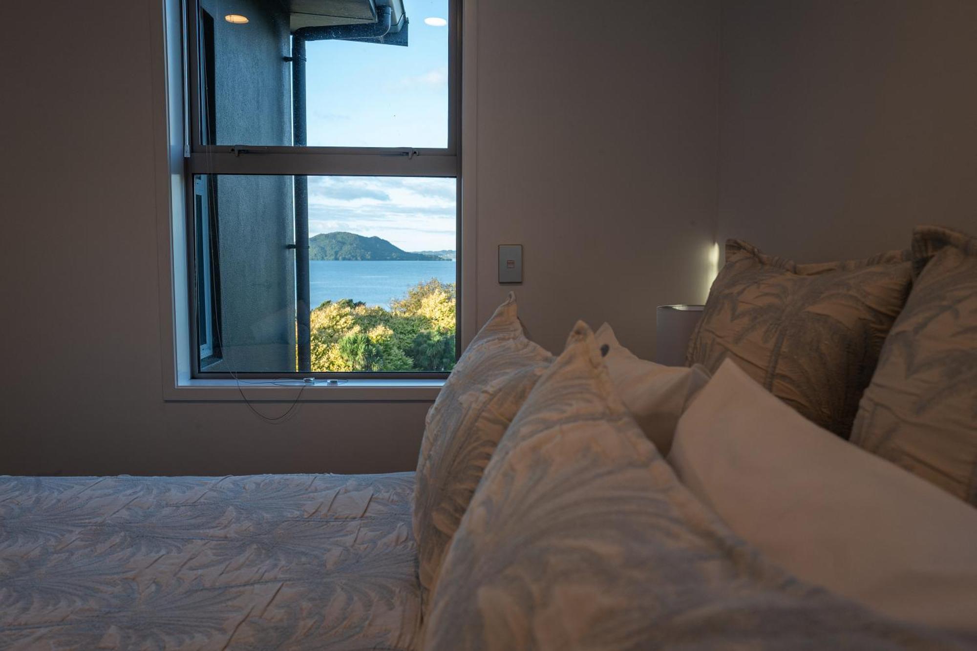 Rotorua Serenity Lakeview Retreat Extérieur photo